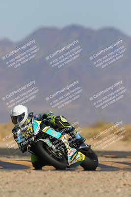 media/Mar-22-2025-CVMA (Sat) [[462c0ffedb]]/Race 13-Amateur Supersport Middleweight/